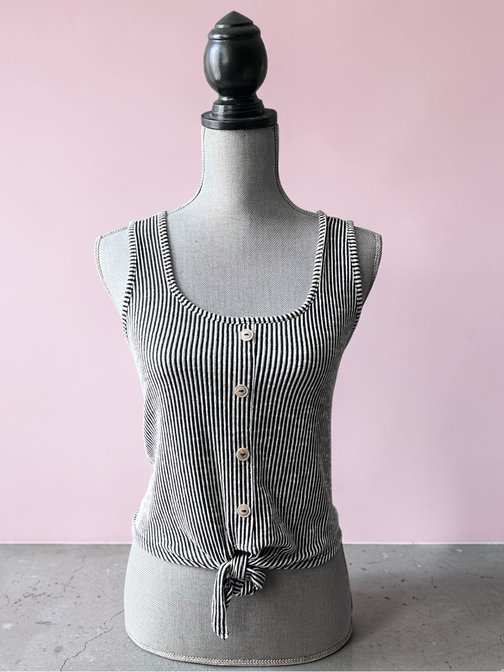 CAUTION TO THE WIND black white striped button and tie front tank size small